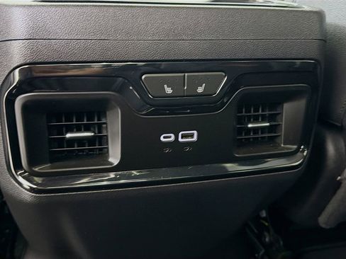 Used 2023 GMC Sierra 1500 AT4 w/ AT4 Preferred Package image 28