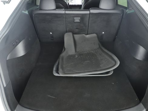 Used 2021 Tesla Model Y Performance image 20