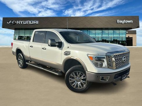 Used 2019 Nissan Titan Platinum Reserve w/ Platinum Utility Package AWD/4WD image 1