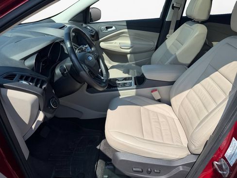 Used 2017 Ford Escape Titanium AWD/4WD image 17
