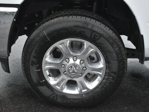 New 2025 RAM 2500 Big Horn image 10