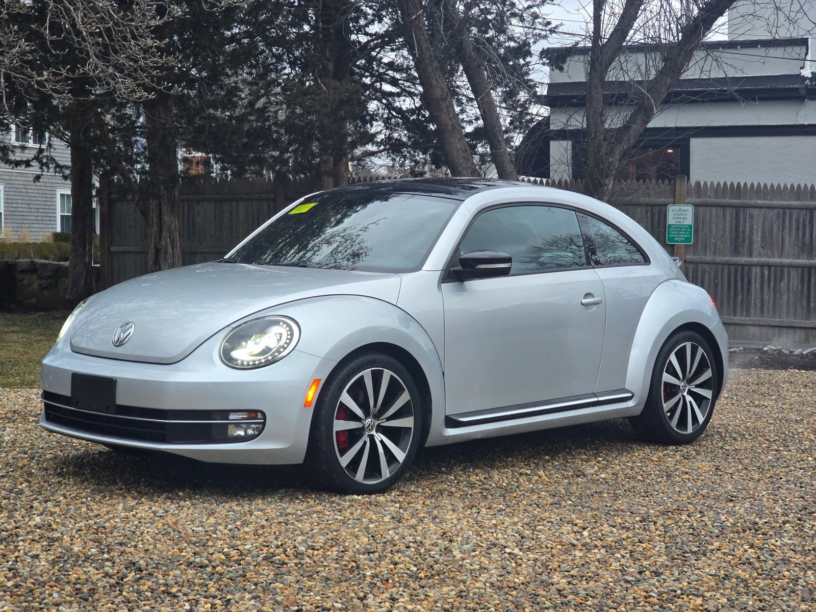 Used 2012 Volkswagen Beetle Turbo FWD image 1