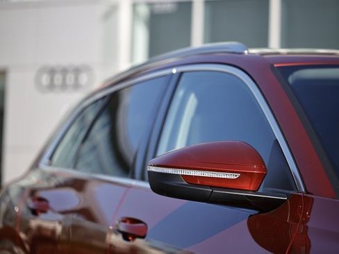 New 2025 Audi Q5 2.0T Premium Plus image 3