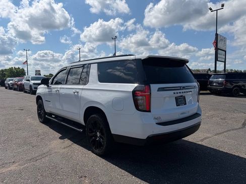 Used 2022 Chevrolet Suburban Z71 w/ Z71 Off-Road Package AWD/4WD image 7
