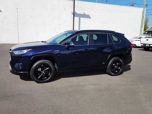 Used 2020 Toyota RAV4 XSE AWD/4WD image 4