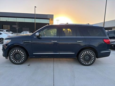Used 2018 Lincoln Navigator Black Label w/ Cargo Package image 1