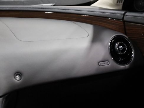 Used 2014 Jaguar XJ L Portfolio image 56