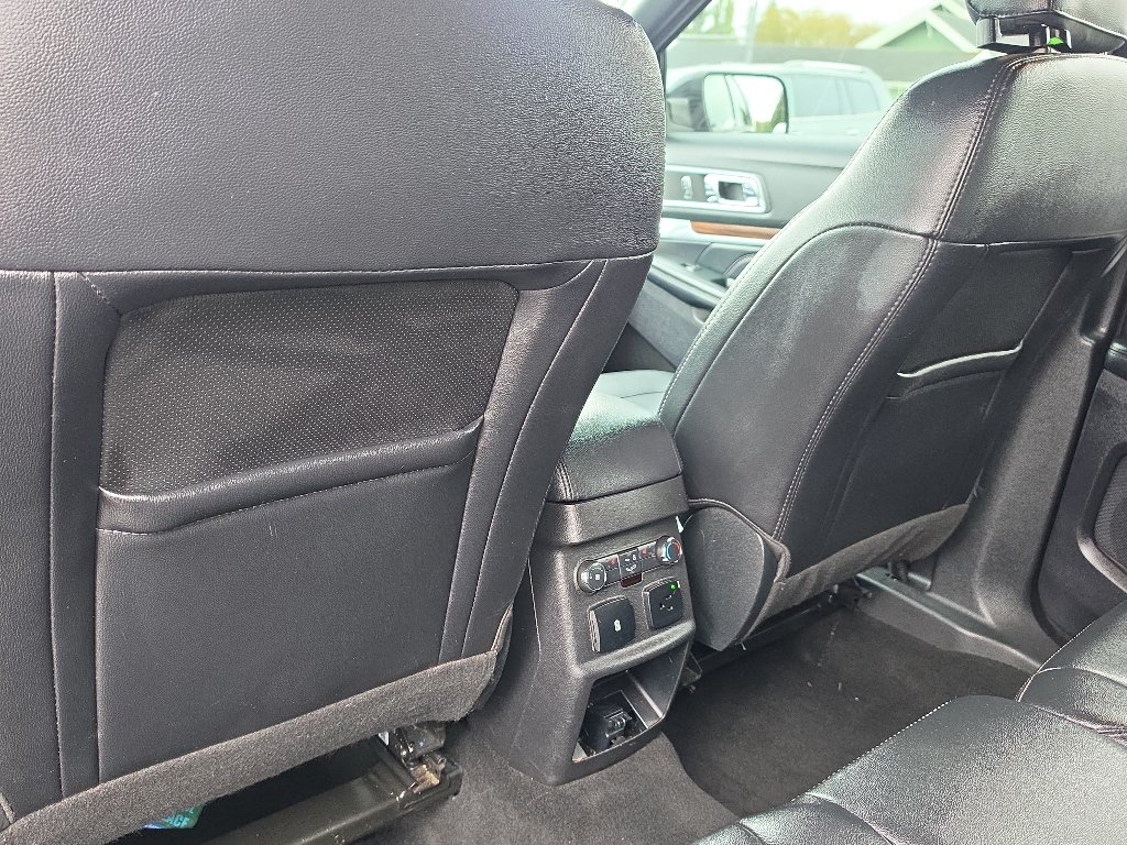 Used 2019 Ford Explorer Limited w/ Class III Trailer Tow Package AWD/4WD image 21