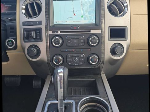 Used 2016 Ford Expedition EL Limited w/ Equipment Group 301A AWD/4WD image 17