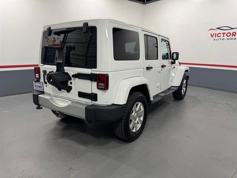 Used 2014 Jeep Wrangler Unlimited Sahara w/ Max Tow Package AWD/4WD image 3