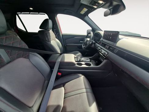 Used 2026 Honda Pilot Black Edition image 14