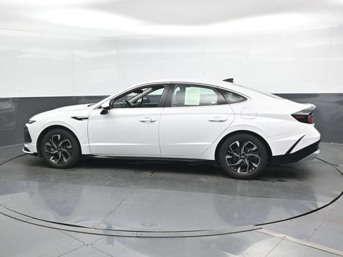 Used 2025 Hyundai Sonata SEL FWD image 9