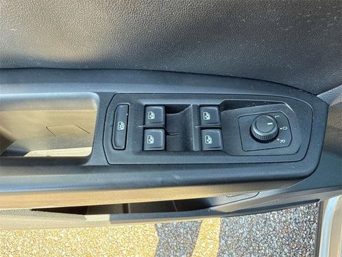 Used 2021 Volkswagen Atlas SE image 21