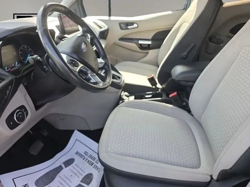 Used 2019 Ford Transit Connect XLT FWD image 9