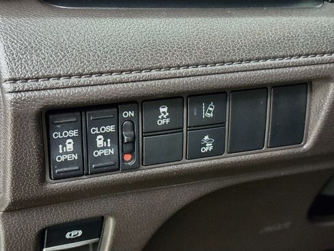 Used 2020 Honda Odyssey EX image 12