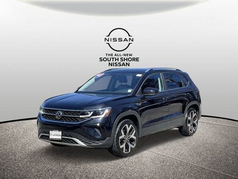 Used 2022 Volkswagen Taos SEL image 4