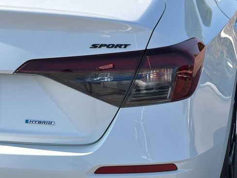 Used 2025 Honda Civic Sport image 8