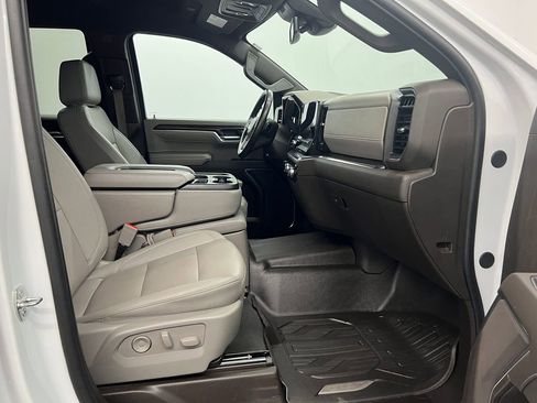 Used 2024 GMC Sierra 1500 SLT image 25