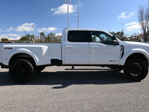 Used 2026 Ford F450 Platinum w/ FX4 Off-Road Package image 12