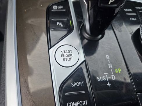 Used 2022 BMW X5 sDrive40i w/ Premium Package image 15