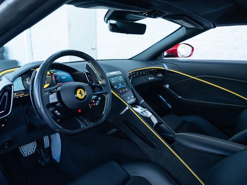 Used 2024 Ferrari Roma Spider image 18