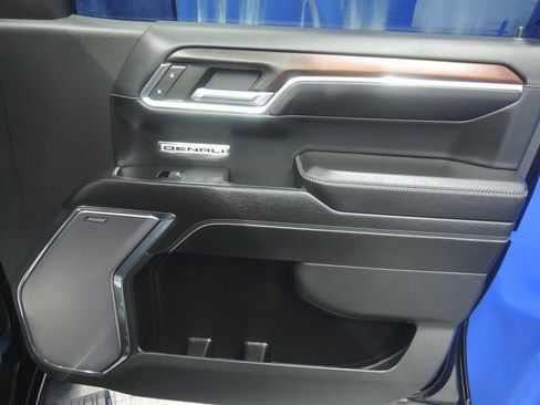 Used 2024 GMC Sierra 1500 Denali w/ Denali Reserve Package image 44