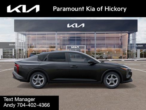 New 2025 Kia K4 FWD image 7