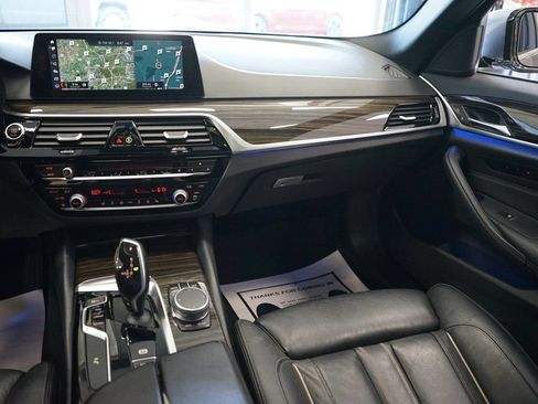 Used 2018 BMW 530i xDrive AWD/4WD image 14