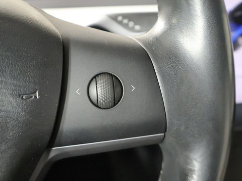 Used 2018 Tesla Model 3 Mid Range image 41