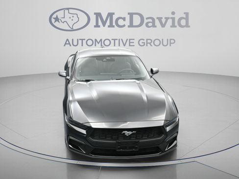 Used 2026 Ford Mustang Coupe RWD image 33