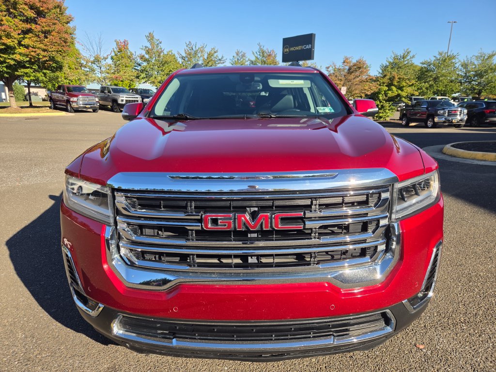 Used 2021 GMC Acadia SLT w/ Preferred Package AWD/4WD image 2