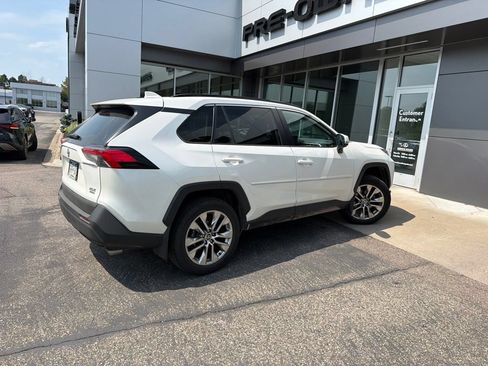Used 2021 Toyota RAV4 XLE Premium AWD/4WD image 17
