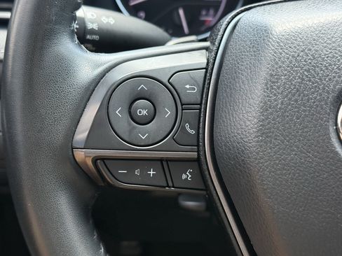 Used 2023 Toyota Camry SE FWD image 17