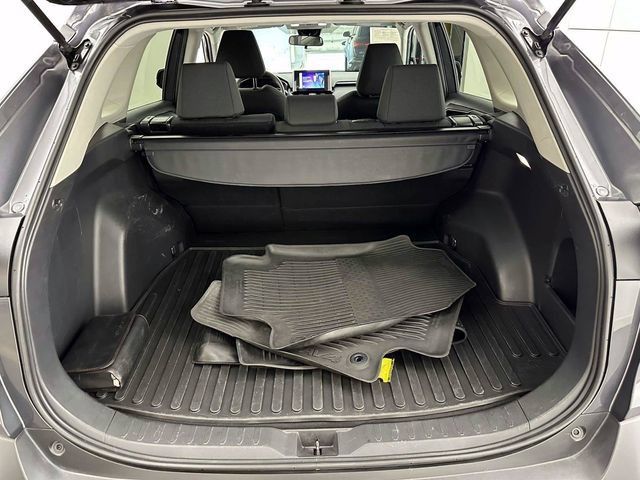 Used 2023 Toyota RAV4 LE AWD/4WD image 11
