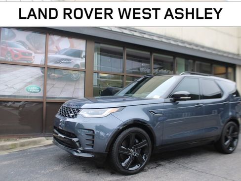 Certified 2024 Land Rover Discovery Dynamic SE image 1