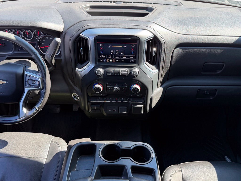 Used 2022 Chevrolet Silverado 1500 LT AWD/4WD image 9