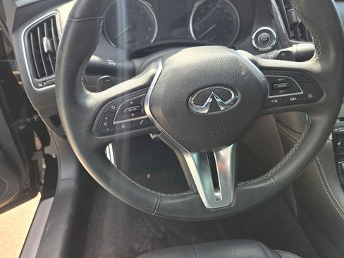 Used 2018 INFINITI Q60 Red Sport 400 w/ Sensory Package 3.0T Sport image 8