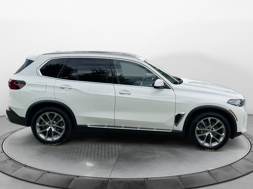 Used 2026 BMW X5 xDrive40i AWD/4WD image 8