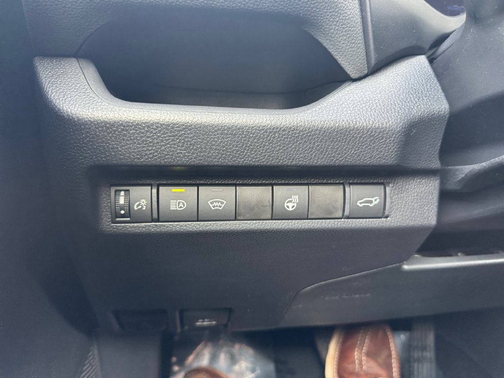 Used 2024 Toyota RAV4 XLE w/ Convenience Package AWD/4WD image 29