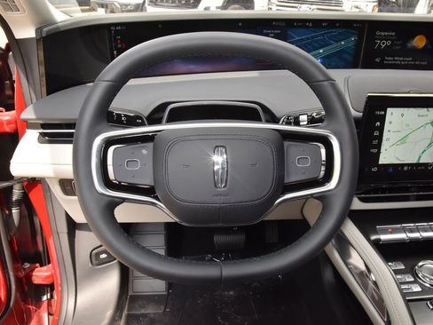 New 2026 Lincoln Nautilus Reserve AWD/4WD image 29