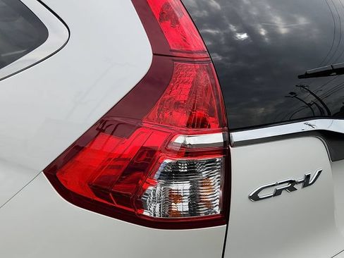 Used 2016 Honda CR-V SE image 10
