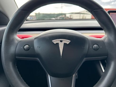 Used 2020 Tesla Model 3 Standard Range Plus image 25