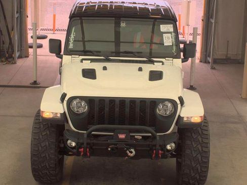 Used 2021 Jeep Gladiator Overland w/ Popular Equipment Package AWD/4WD image 2