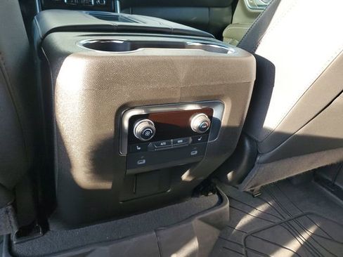 Used 2024 Chevrolet Tahoe LT w/ Luxury Package RWD image 14
