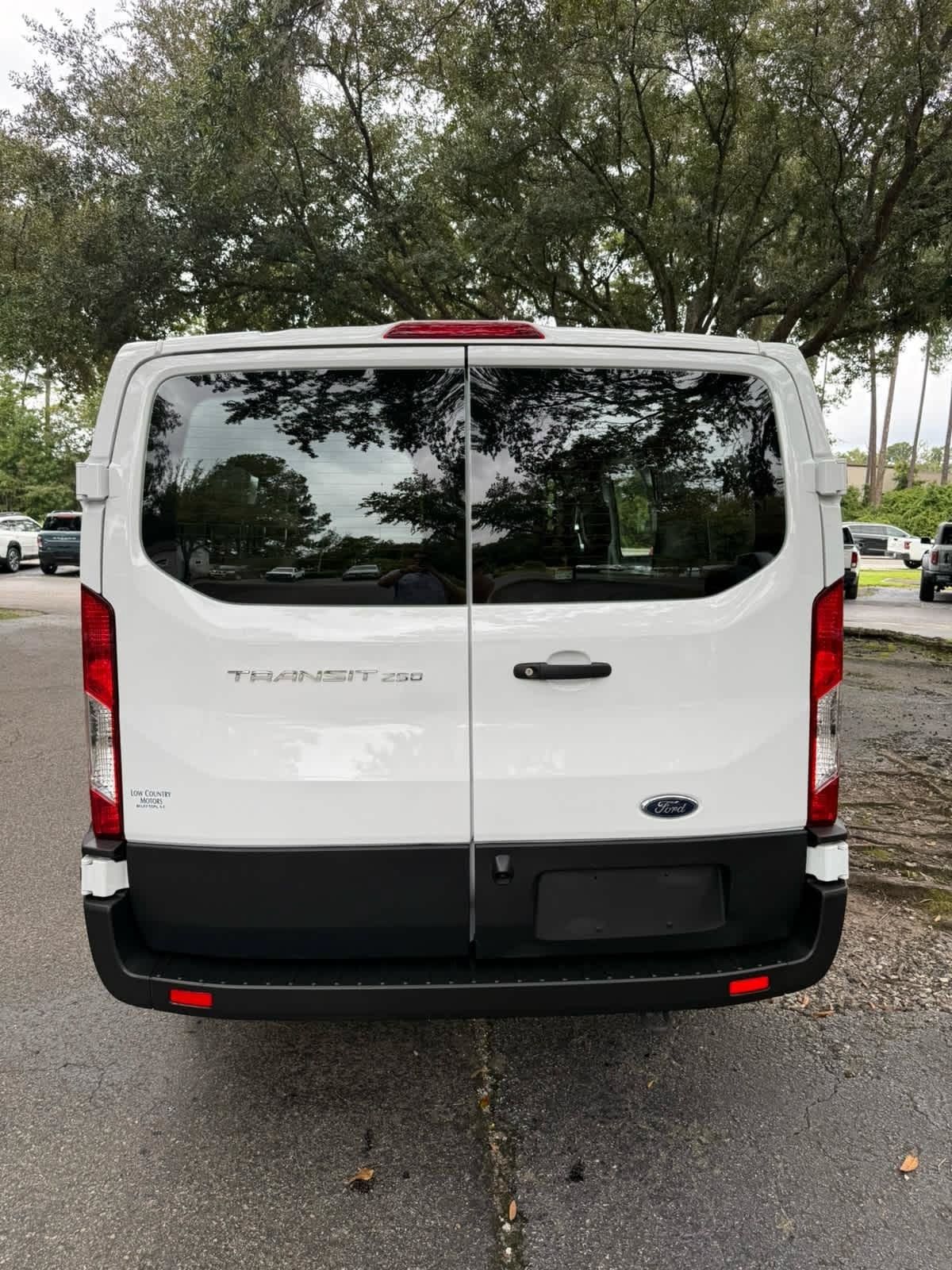 Used 2025 Ford Transit 250 Low Roof w/ Exterior Upgrade Package RWD image 4