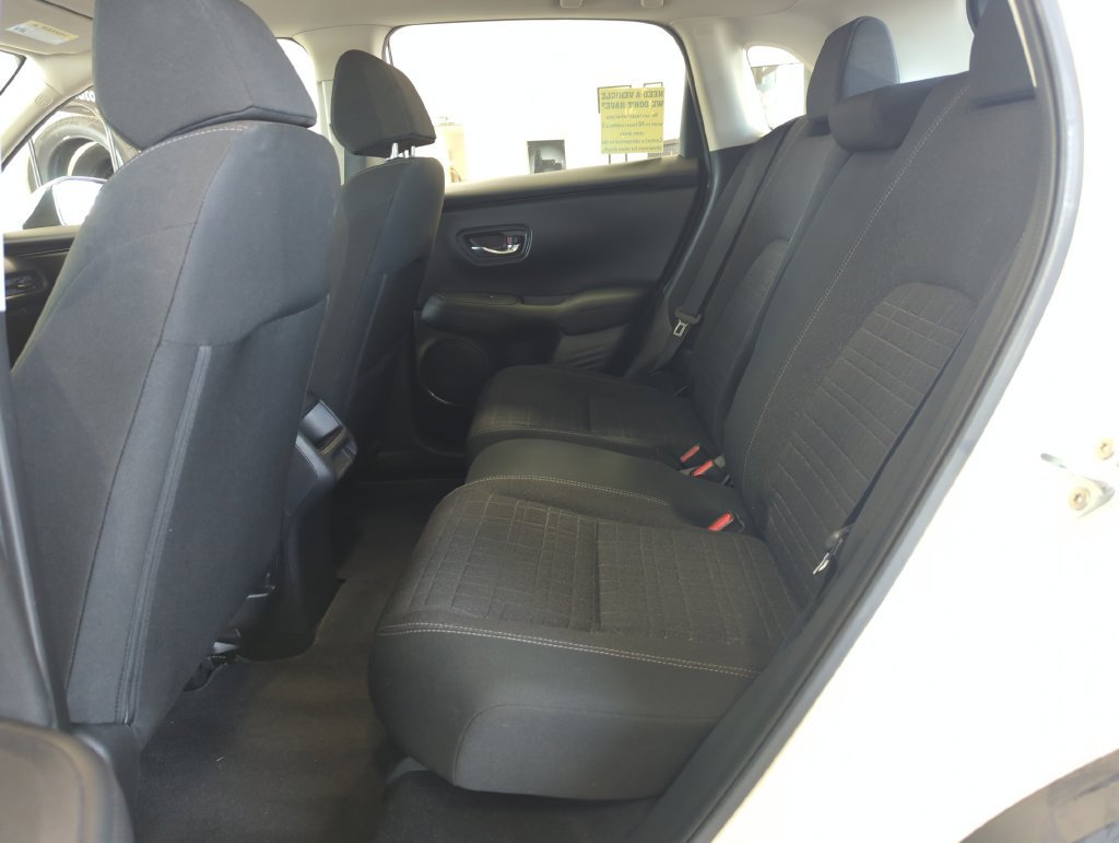 Used 2023 Honda HR-V LX image 29