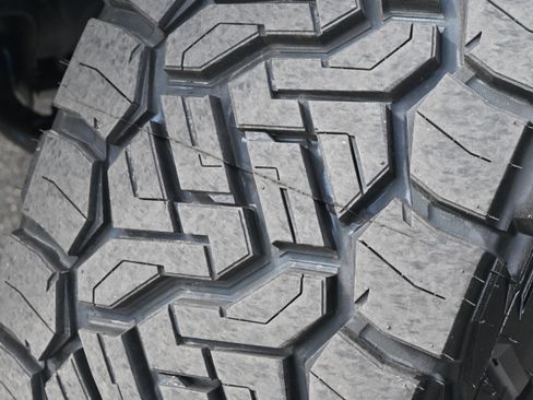 Used 2025 Chevrolet Silverado 1500 LT Trail Boss w/ Convenience Package II image 27