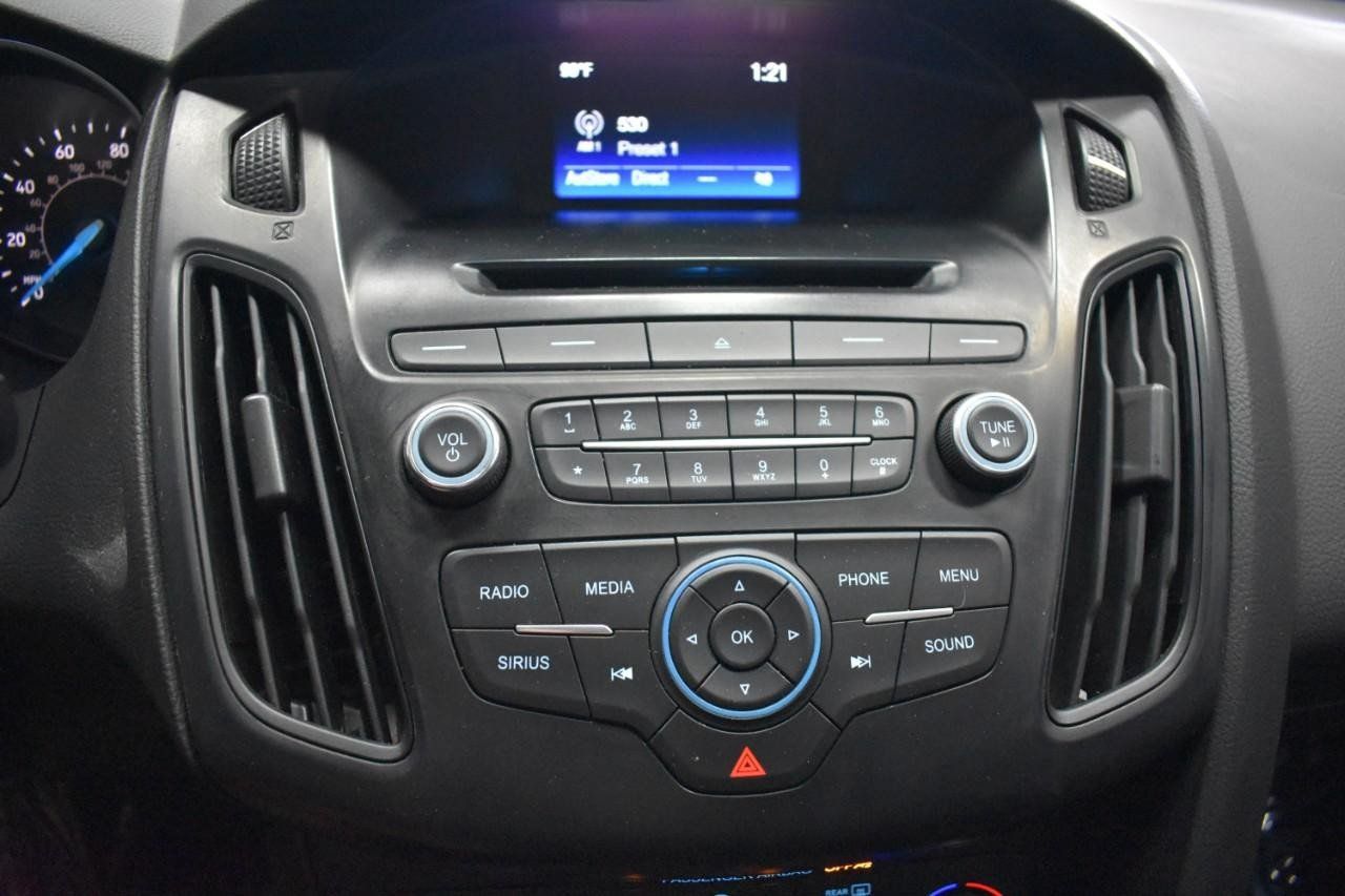 Used 2017 Ford Focus SE FWD image 26