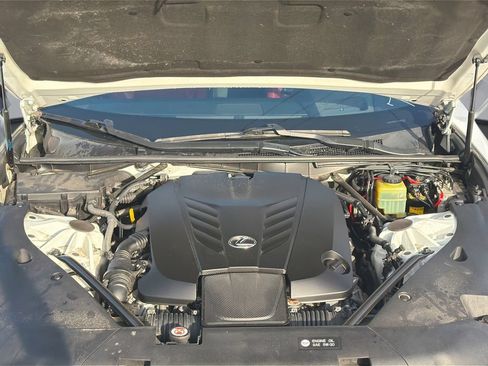 Used 2018 Lexus LC 500 Coupe w/ Performance Package RWD image 14