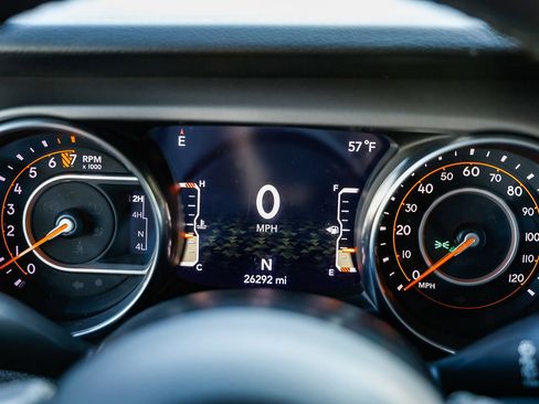 Used 2021 Jeep Wrangler Unlimited Sport image 23